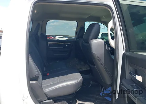 2018 Ram 2500 Lone Star 4X4 6'4 Box from USA, damaged, VIN 3C6UR5DLXJG368196